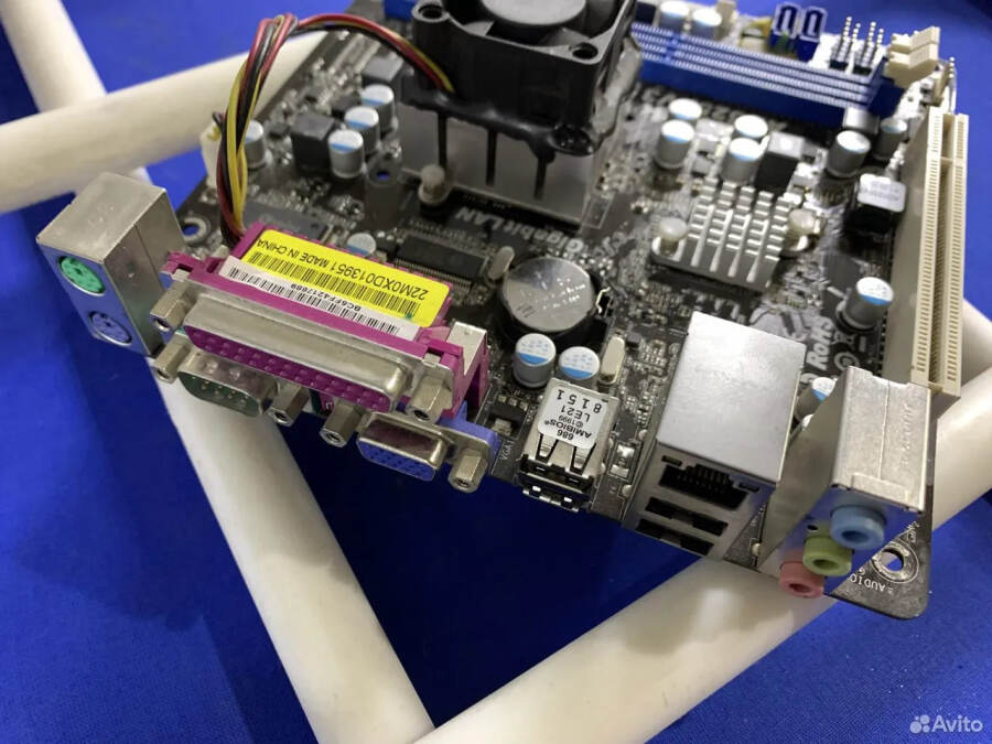 Материнская плата ASRock AD525PV3 Intel Atom D525