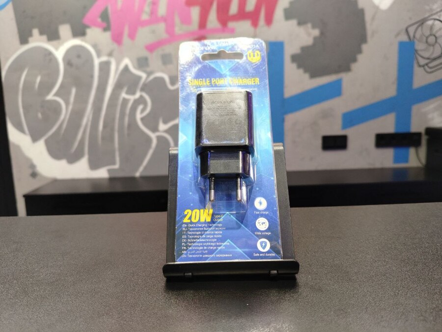 СЗУ BOROFONE BA71A c TYPE-C портом PD3.0 20W