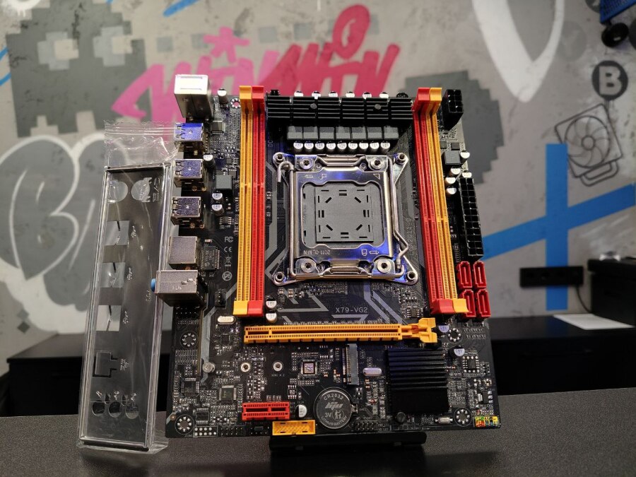 Материнская плата X79 E5VG2 LGА2011 4DDR3 с M2