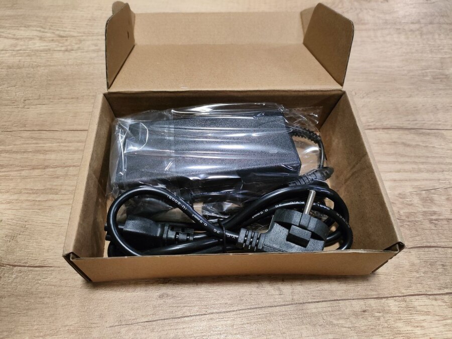 ЗУ для ноутбуков HP 19V 4.74A 7.4x5.0 LP-554