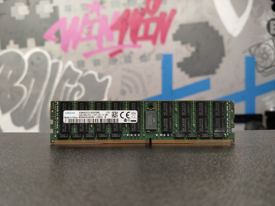 Оперативная память Samsung 32GB DDR4 ECC REG 2133MHz