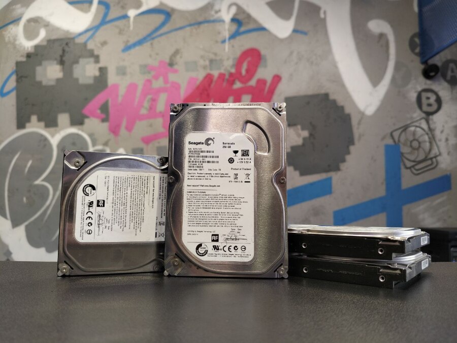 Жесткие диски 250gb-320gb 3.5" в ассортименте