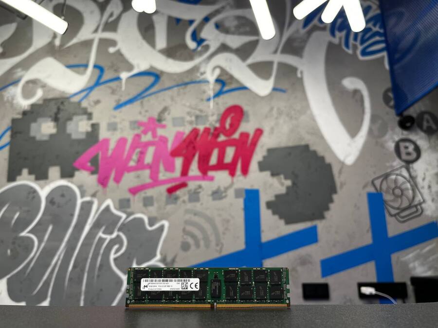 Серверная оперативная память Micron DDR4 16gb