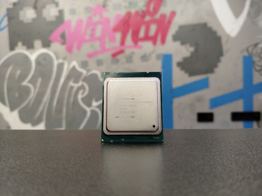 Процессор Intel Xeon E5 2650v2  LGA2011 2.6ГГц 8/16