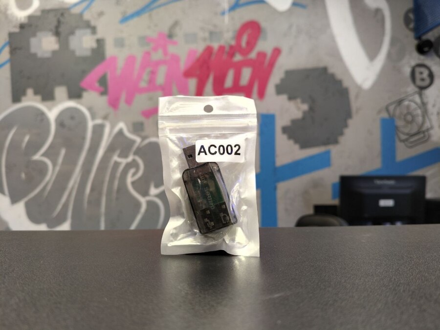 Внешняя звуковая карта AC002