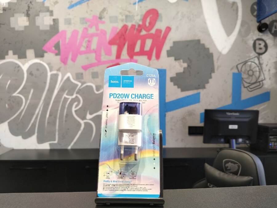 CЗУ HOCO C125A с TYPE-C портом PD 20W