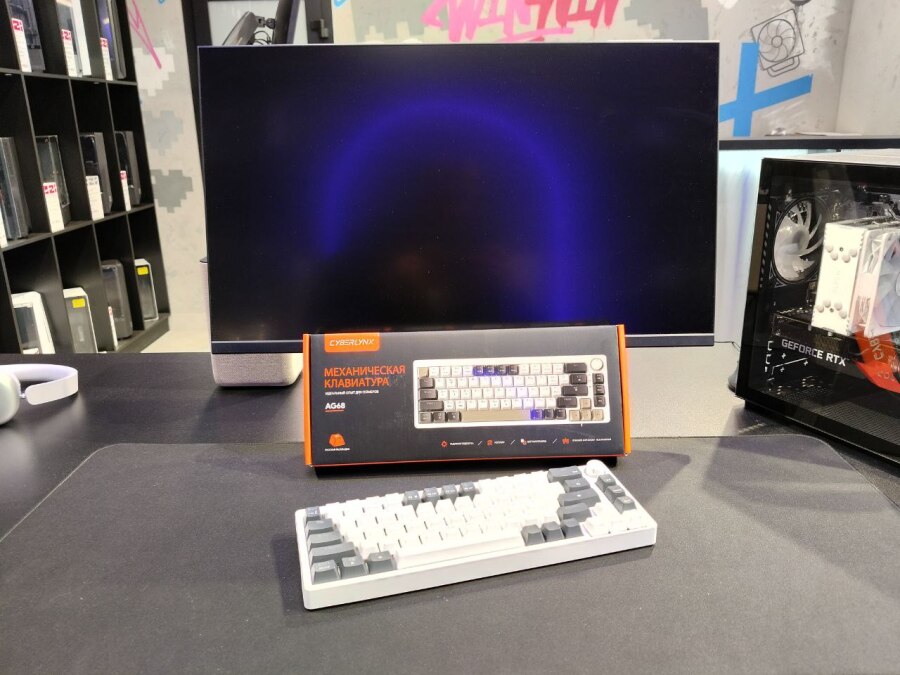 Игровая механическая клавиатура (мини) AG68, White, RGB