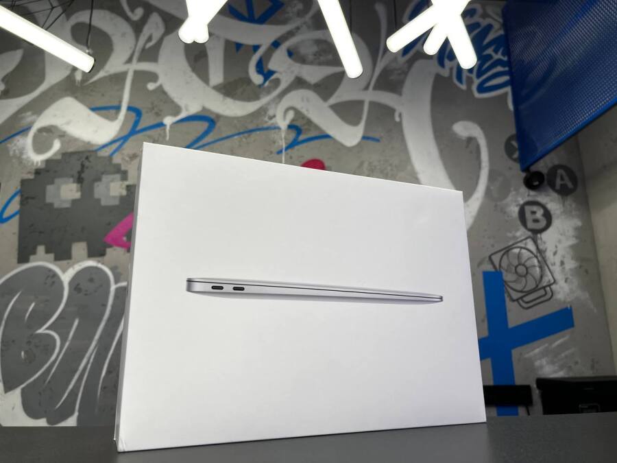 MacBook Air 13 M1 8GB / 256GB